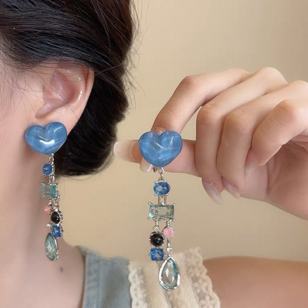 Elegant Blue Heart Drop Earrings